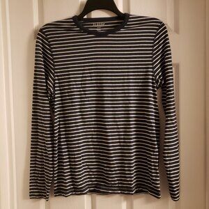 Old Navy Men's Blue White Long Sleeve T-shirt Small Nautical Stripe Visible Seam